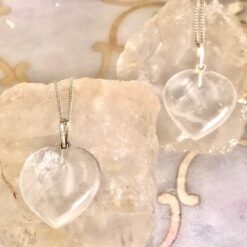 Alternative view of Μενταγιόν Brazillian Quartz  Crystal Heart