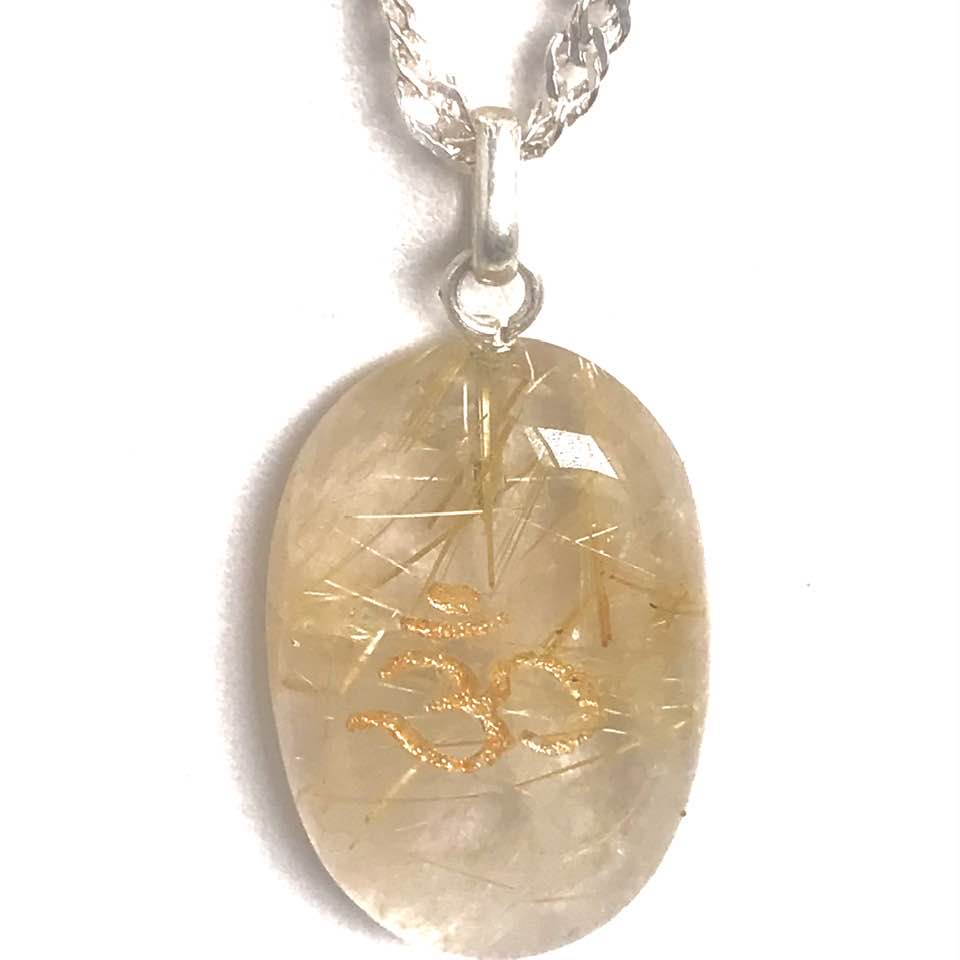 Μενταγιόν Om Golden Rutile